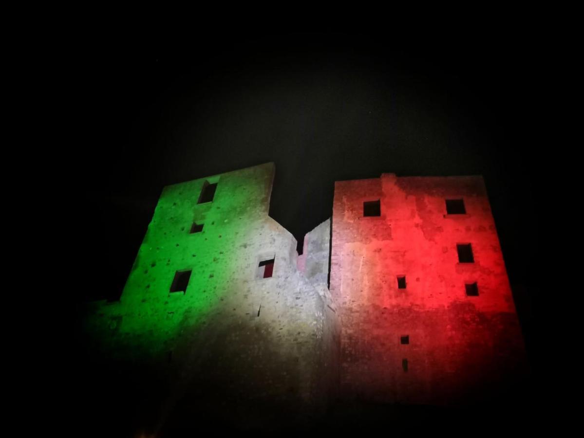 ブリンディジ・モンターニャ Basilicata Al Voloホステル エクステリア 写真