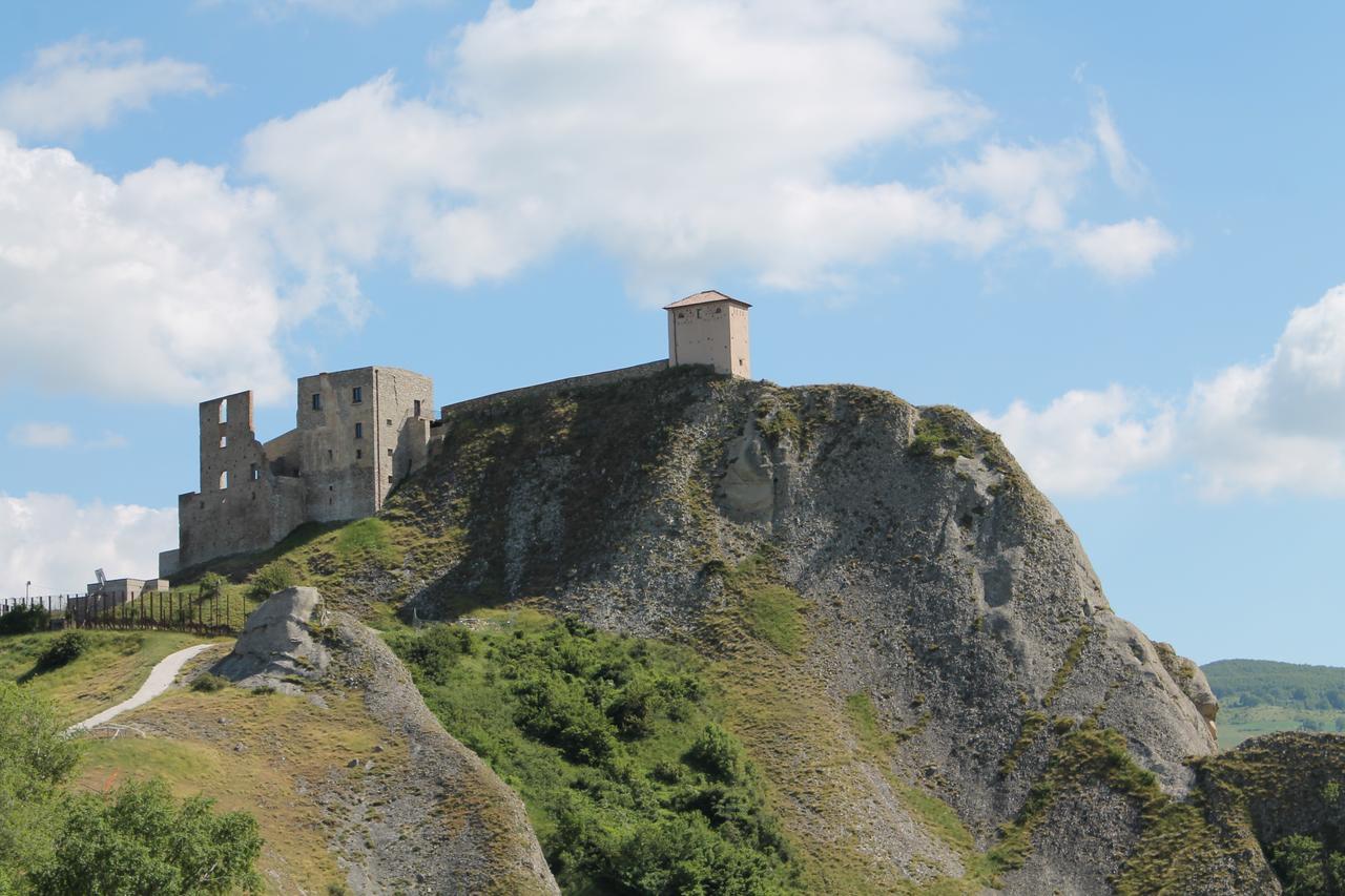 ブリンディジ・モンターニャ Basilicata Al Voloホステル エクステリア 写真